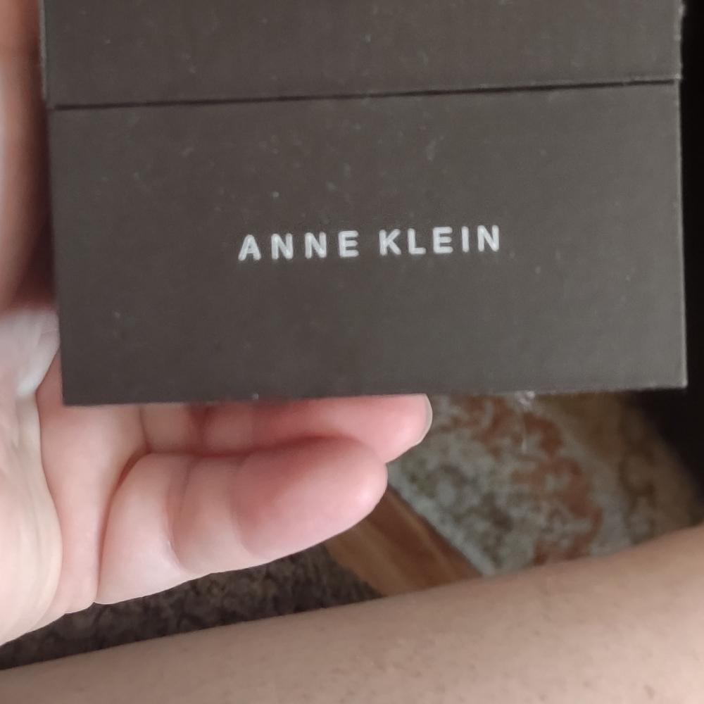 Women's watch - Picture 3 of 3